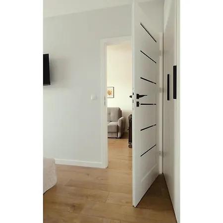 Blask, W Zaciszu Zieleni Z Ogrodkiem